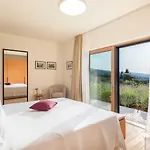 Villa Elaina